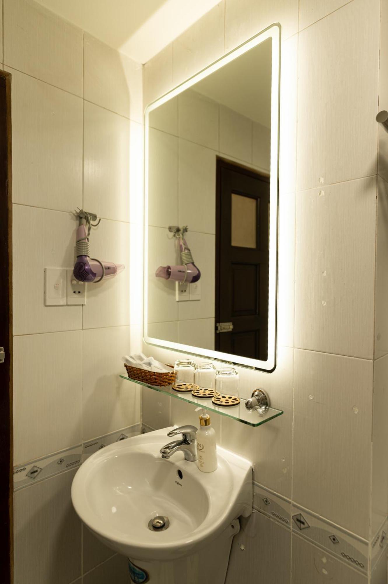 Lantern Hotel مدينة هوشي منه المظهر الخارجي الصورة