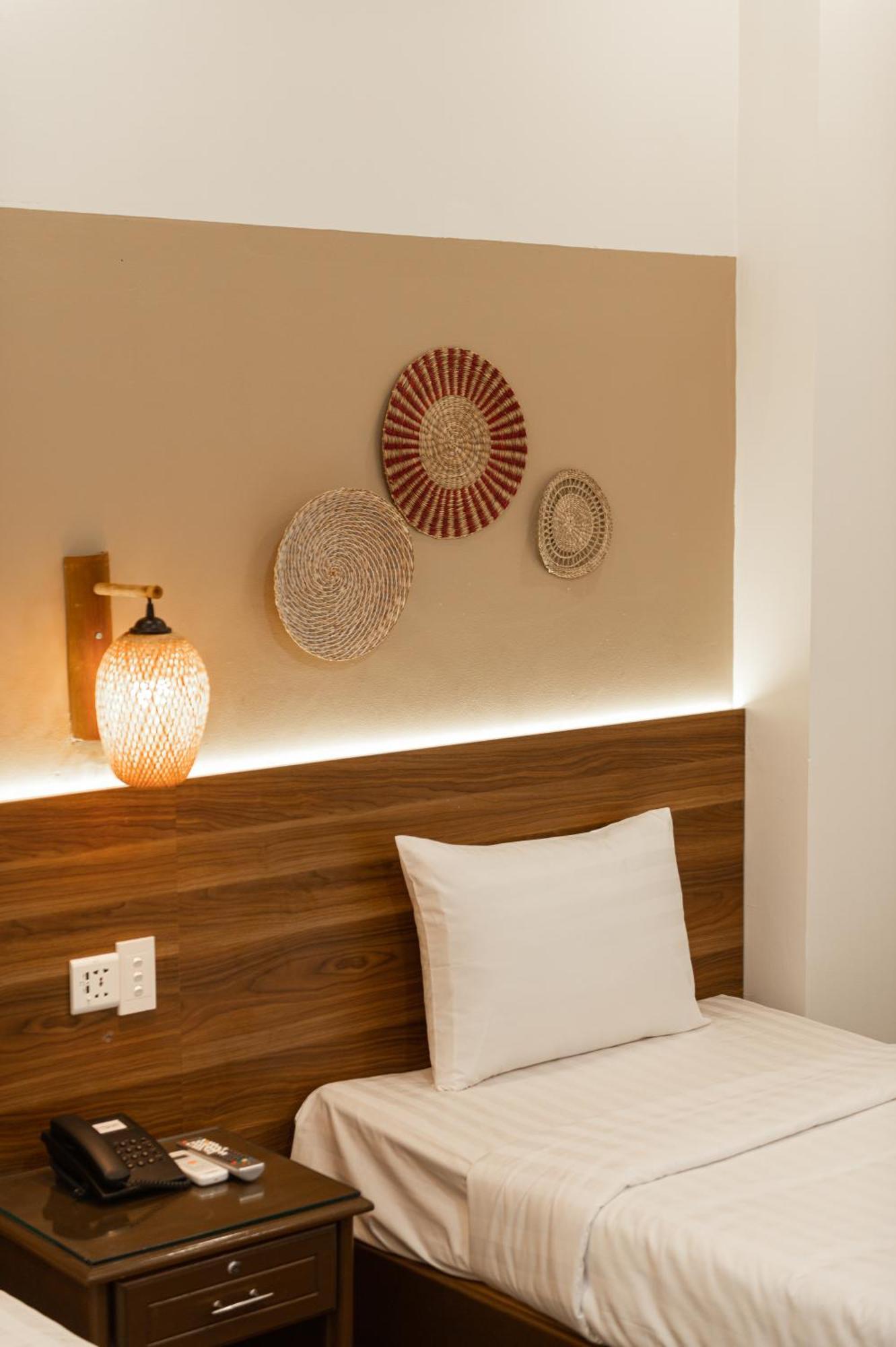 Lantern Hotel مدينة هوشي منه المظهر الخارجي الصورة